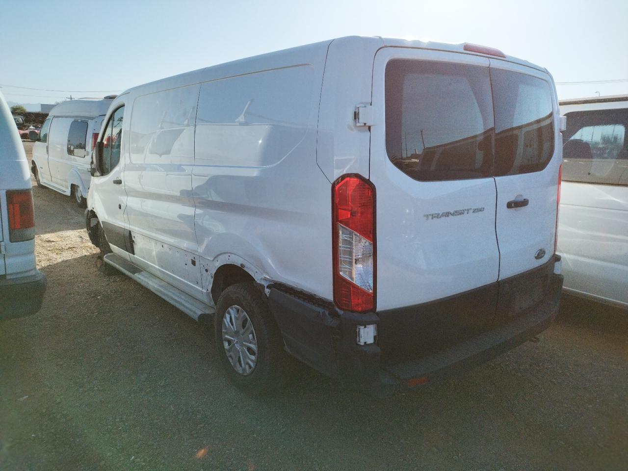 Zdjęcie 3 z aukcji – 2017 FORD TRANSIT T- z VIN 1FTBR1Y87LKA78086