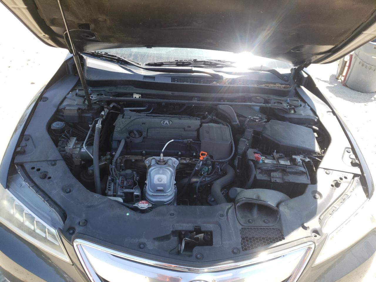 Photo 7 from auction – 2015 ACURA TLX with VIN 19UUB1F39FA021209