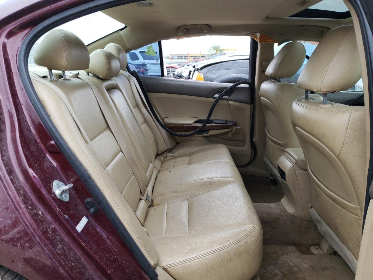 Photo 6 from auction – 2010 HONDA ACCORD EX with VIN 1HGCP2F74AA063429