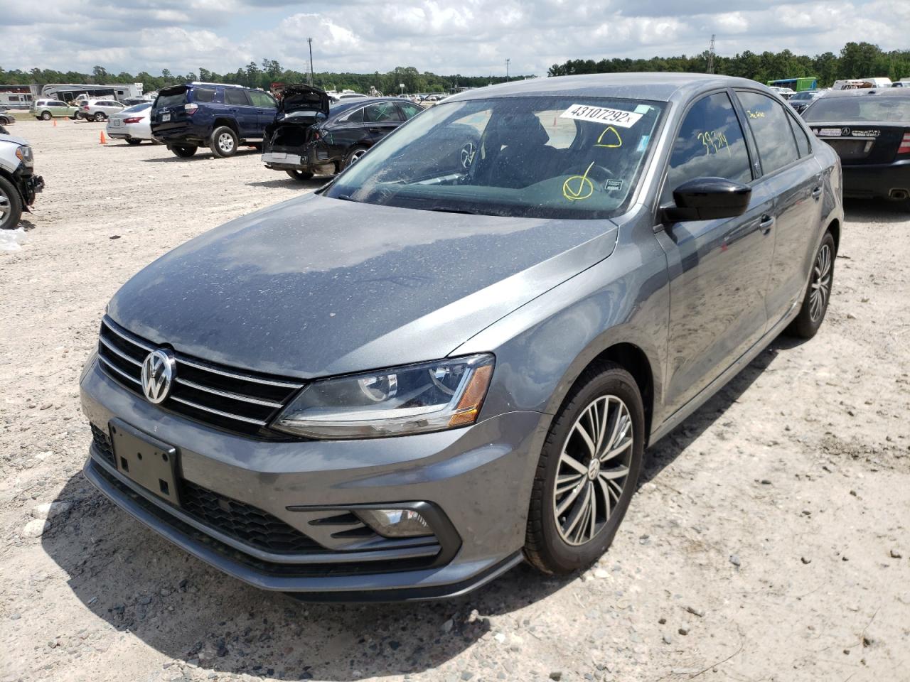 Photo 2 from auction – 2018 VOLKSWAGEN JETTA SE with VIN 3VWDB7AJ4JM257069