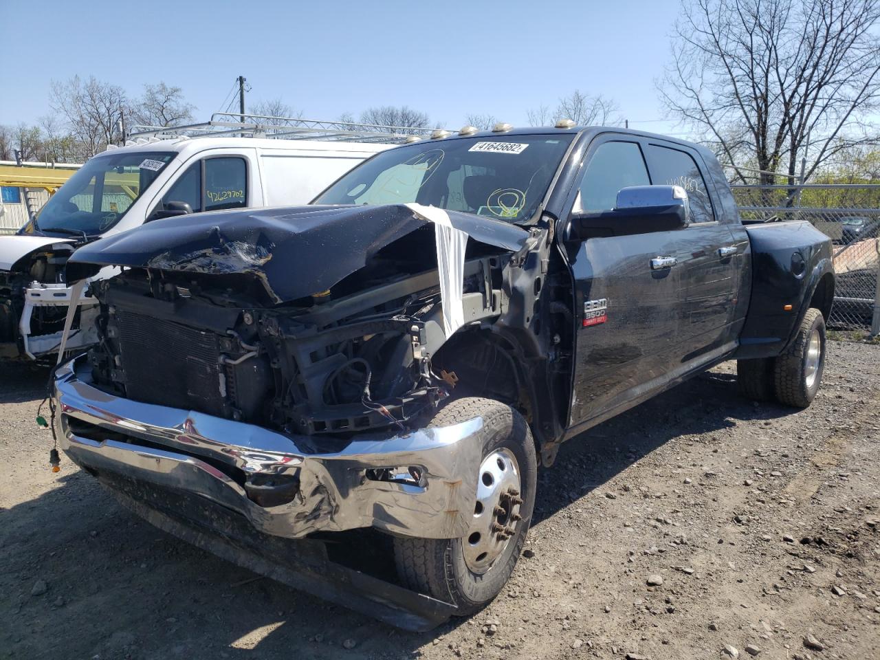 Photo 2 from auction – 2012 DODGE RAM 3500 L with VIN 3C63DRML1CG342574