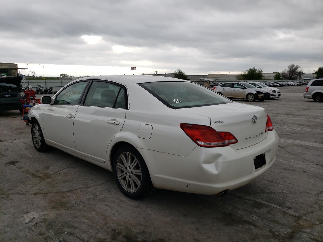 Photo 3 from auction – 2007 TOYOTA AVALON XL with VIN 4T1BK36B97U224136