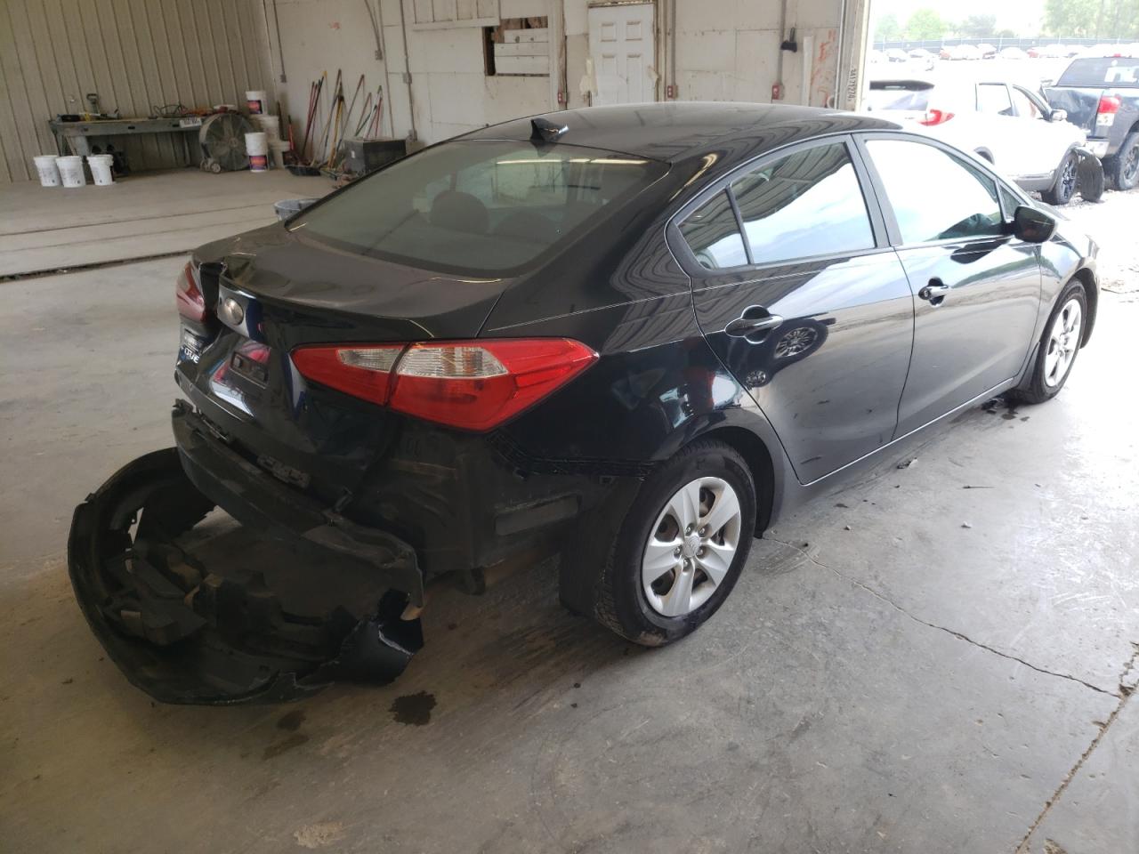 Photo 4 from auction – 2014 KIA FORTE LX with VIN KNAFK4A61E5156795