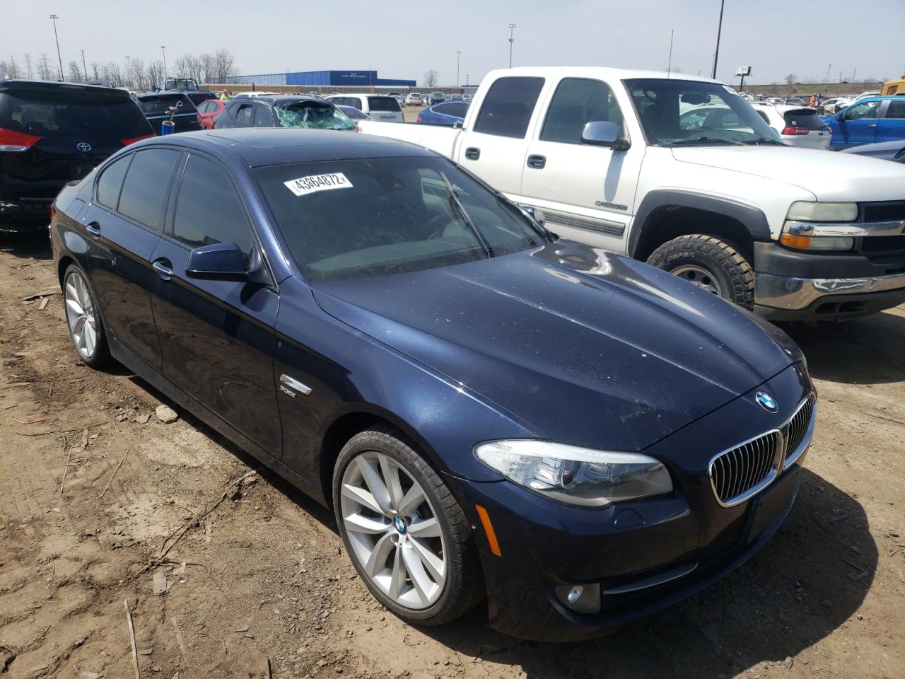 BMW 535 XI 2011 with VIN WBAFU7C54BC877345 - Photo from auction