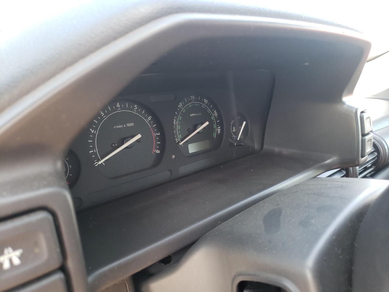 Photo 8 from auction – 2002 LAND ROVER FREELANDER with VIN SALNE22212A222196
