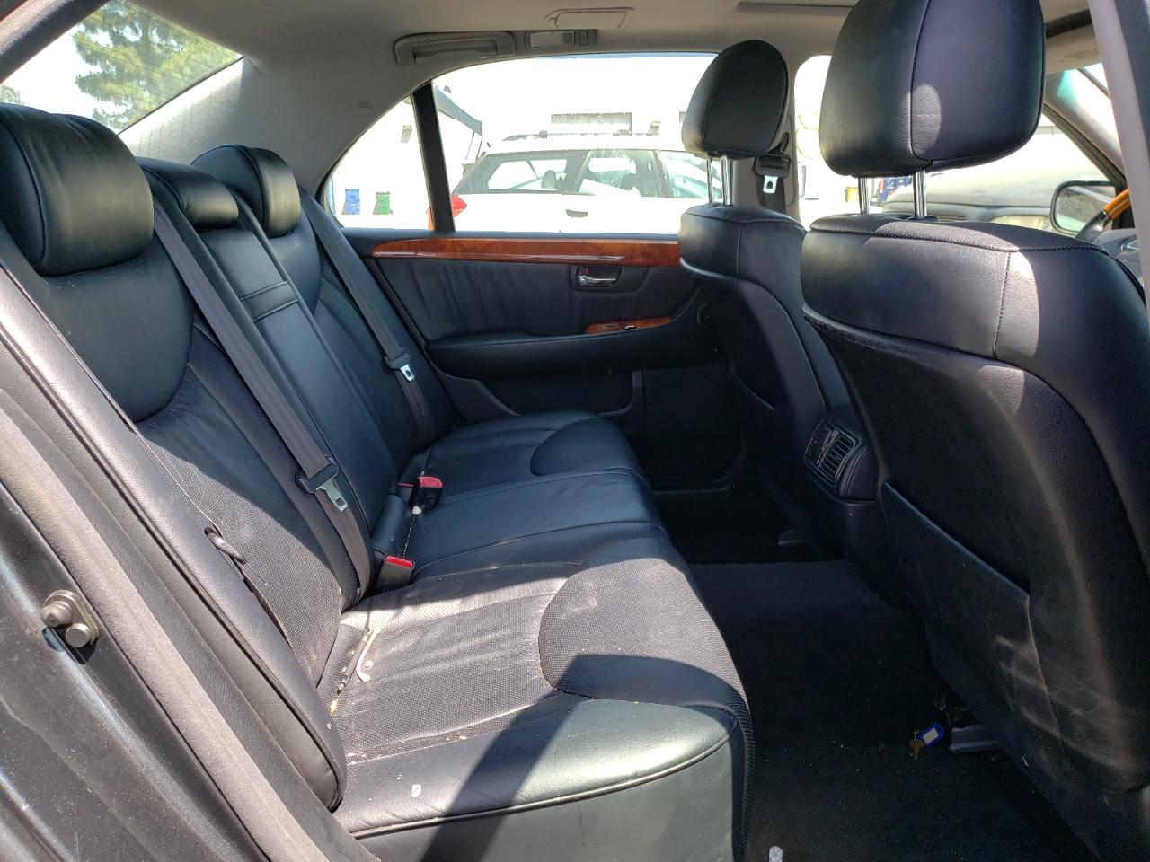 Photo 6 from auction – 2005 LEXUS LS 430 with VIN JTHBN36F655020611