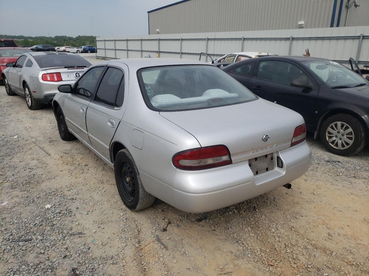 Photo 3 from auction – 1995 NISSAN ALTIMA XE with VIN 1N4BU31D1SC117948