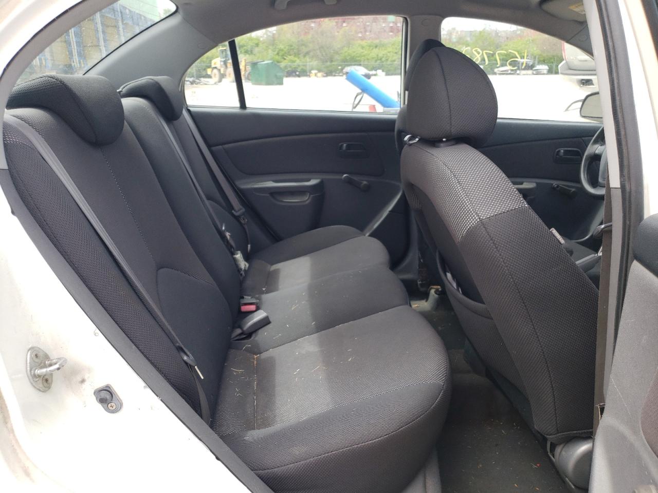 Photo 6 from auction – 2008 KIA RIO BASE with VIN KNADE123886374152