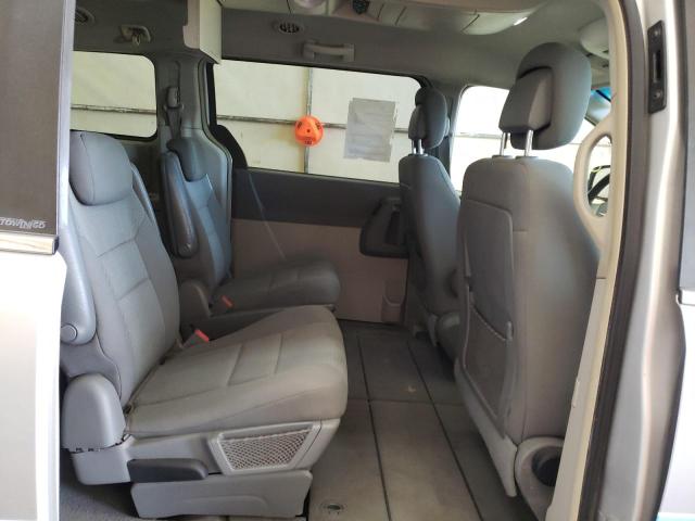 Photo 6 from auction – 2010 CHRYSLER TOWN & COU with VIN 2A4RR5D13AR421483