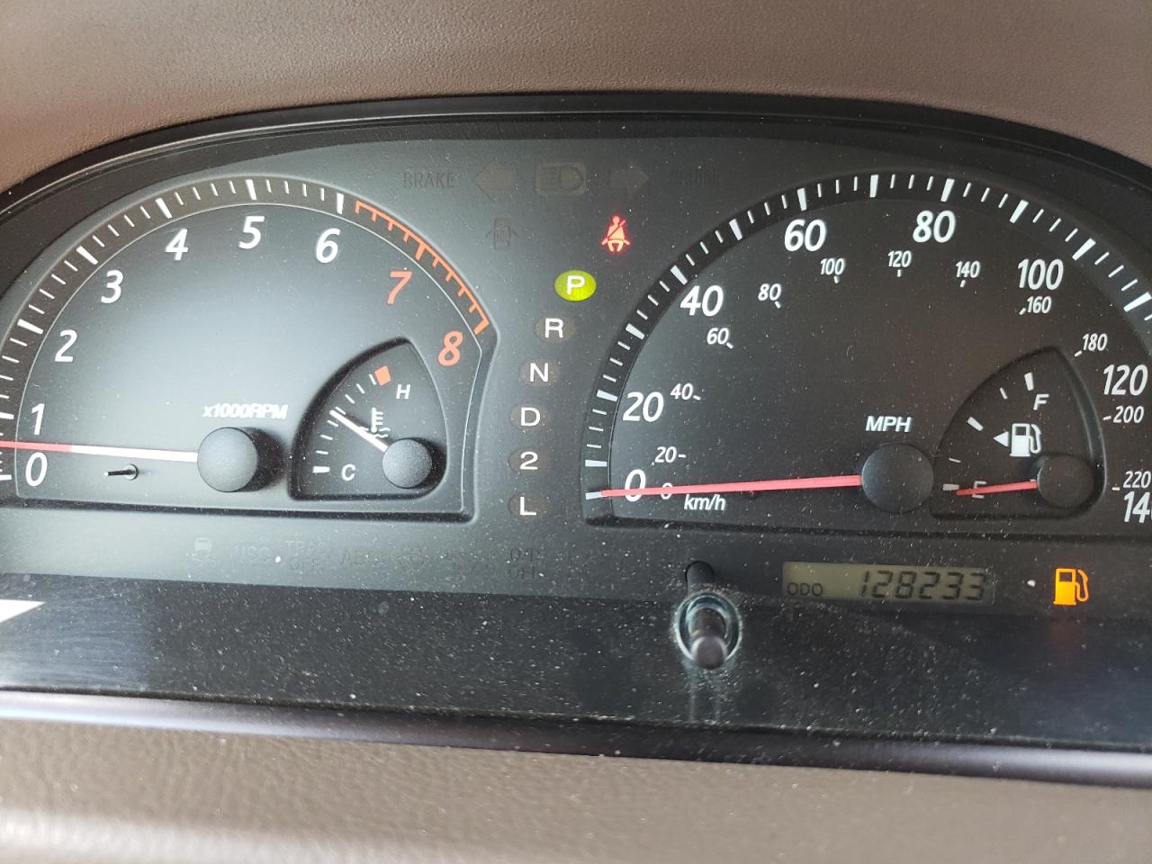 Photo 8 from auction – 2003 TOYOTA CAMRY LE with VIN 4T1BE32K73U254887