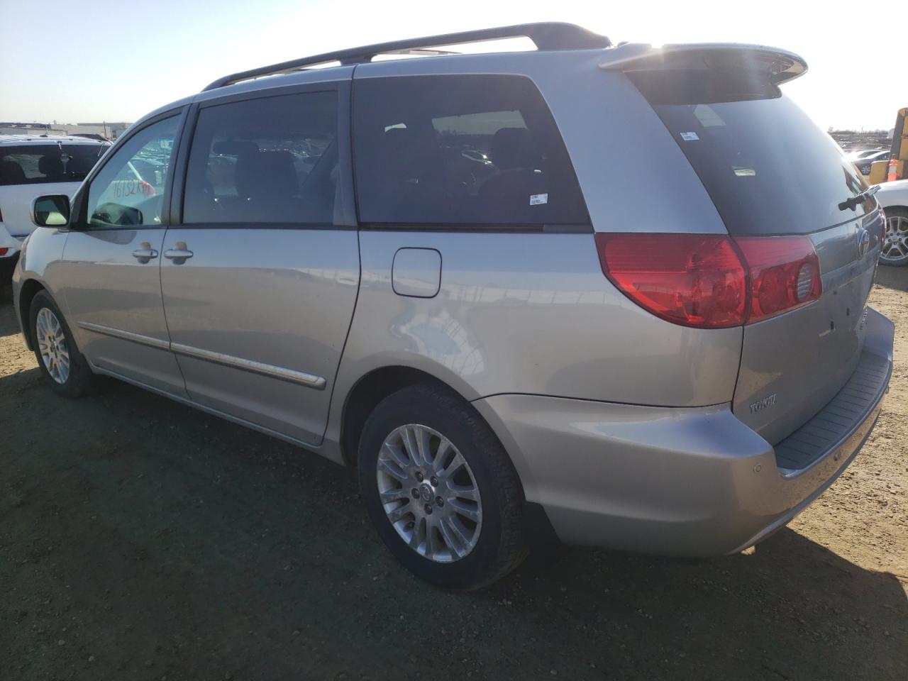 Photo 3 from auction – 2008 TOYOTA SIENNA XLE with VIN 5TDBK22C78S010152