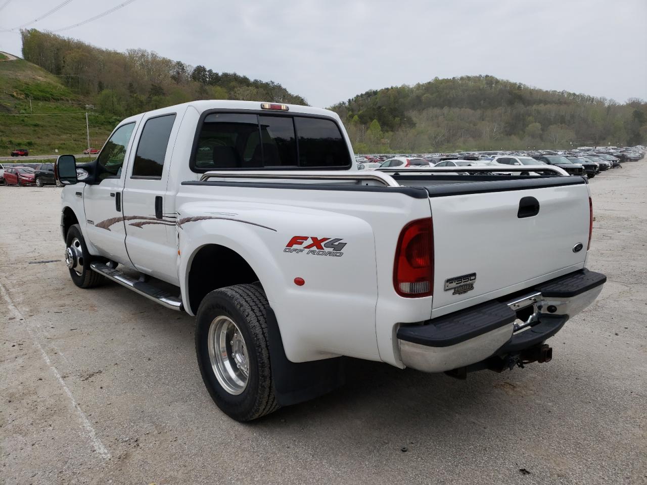 Photo 3 from auction – 2006 FORD F350 SUPER with VIN 1FTWW33P96EC84713