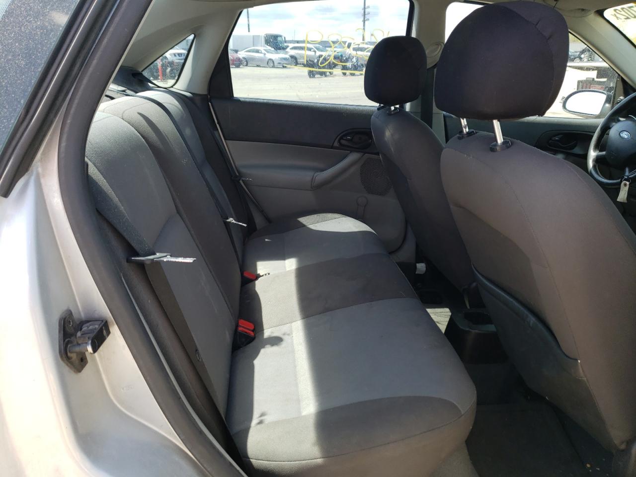 Photo 6 from auction – 2007 FORD FOCUS ZX4 with VIN 1FAFP34N57W239151