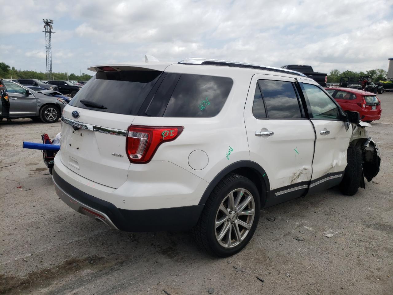 Photo 4 from auction – 2017 FORD EXPLORER L with VIN 1FM5K8F85HGC35732