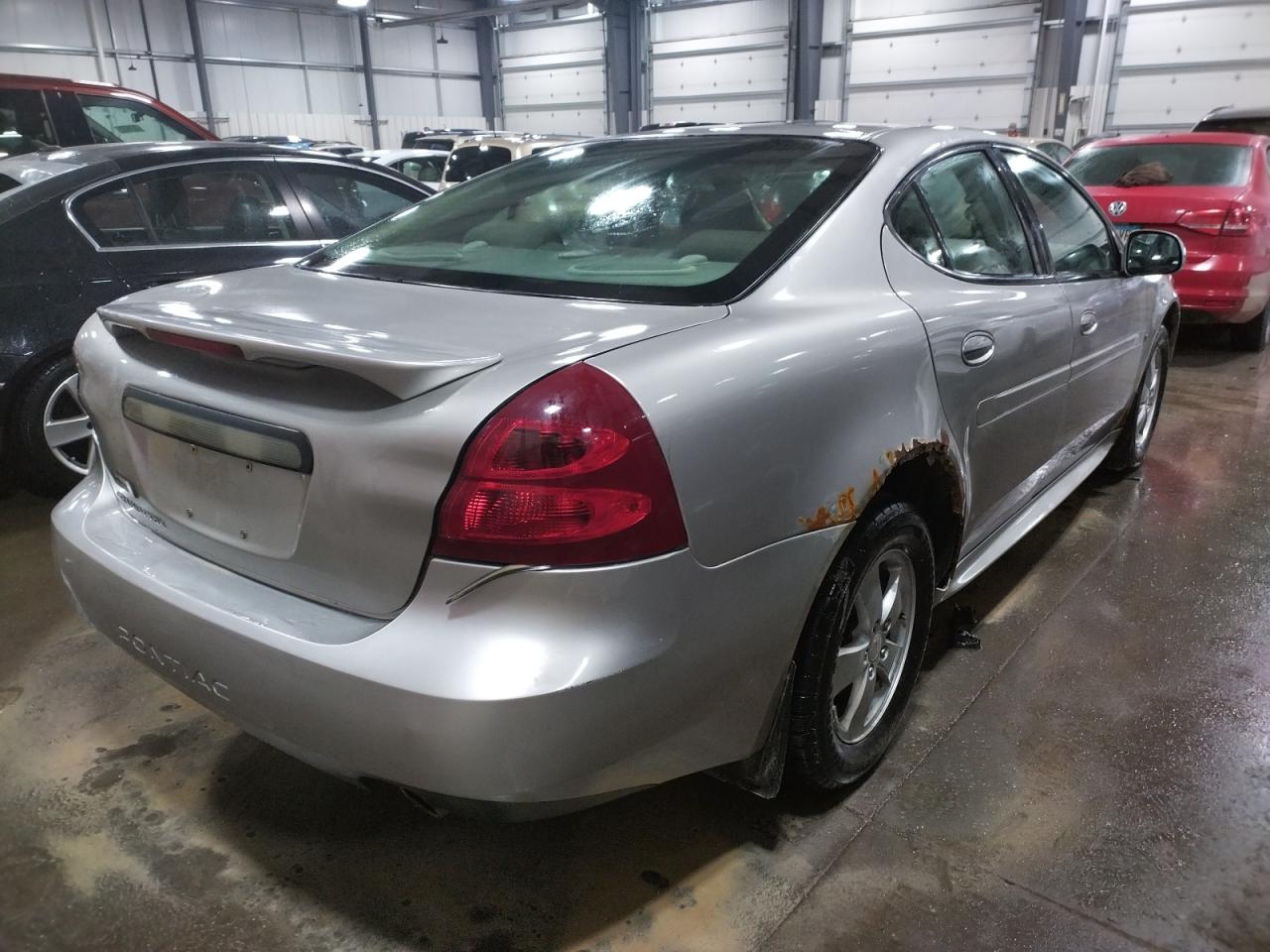 Photo 4 from auction – 2007 PONTIAC GRAND PRIX with VIN 2G2WP552471210259