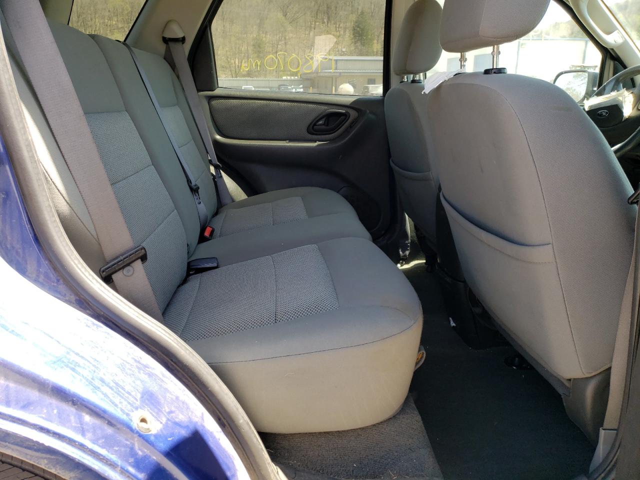 Photo 6 from auction – 2005 FORD ESCAPE HEV with VIN 1FMCU95H65KD90582