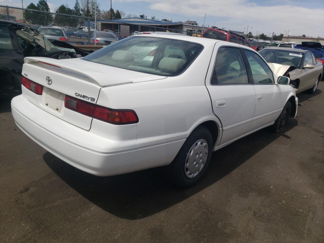 Photo 4 from auction – 1998 TOYOTA CAMRY CE with VIN JT2BG22K2W0255653