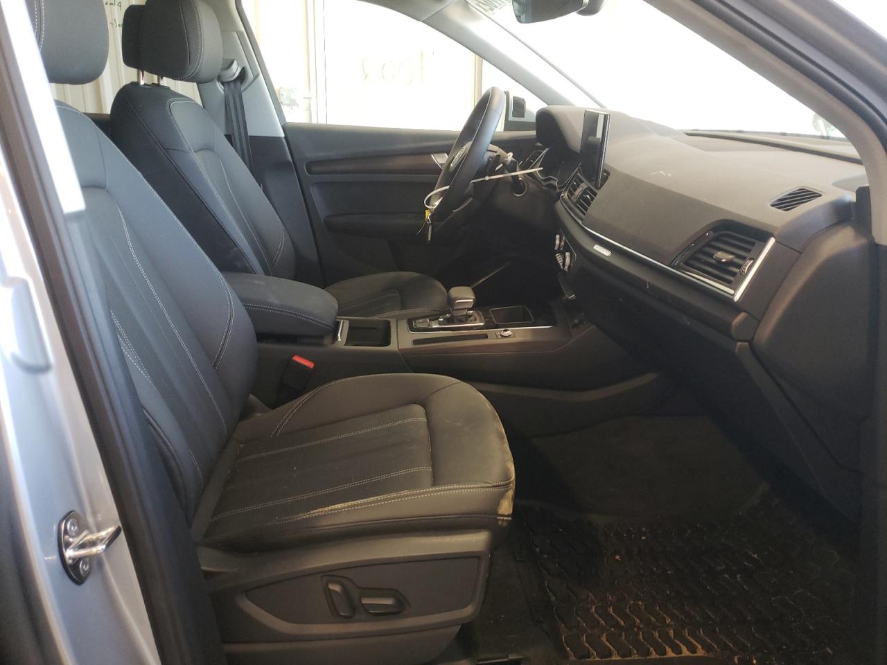 Photo 5 from auction – 2021 AUDI Q5 PREMIUM with VIN WA1AAAFY9M2098440