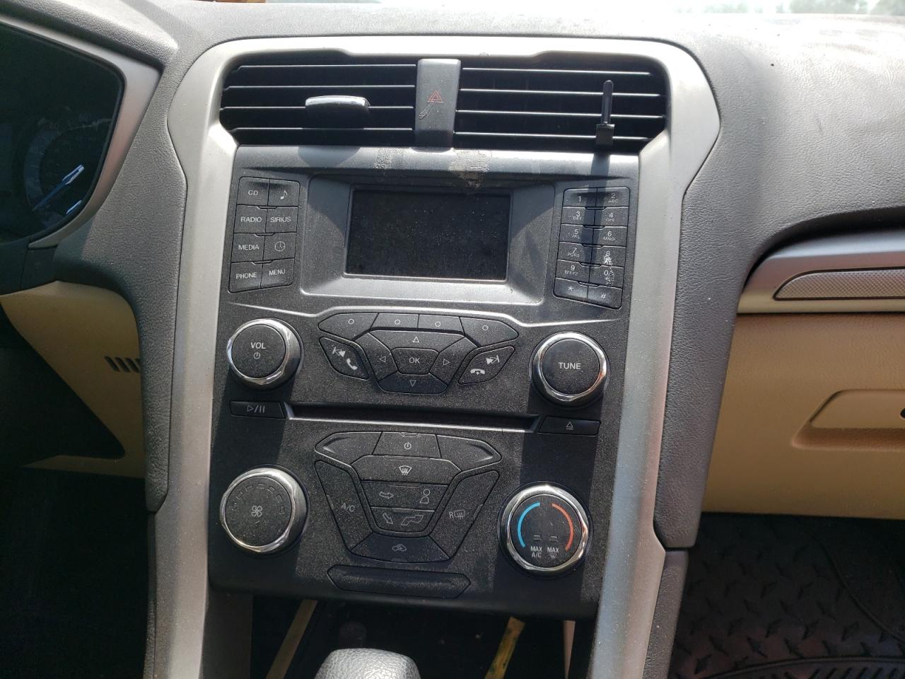 Photo 9 from auction – 2014 FORD FUSION SE with VIN 3FA6P0HD6ER211245