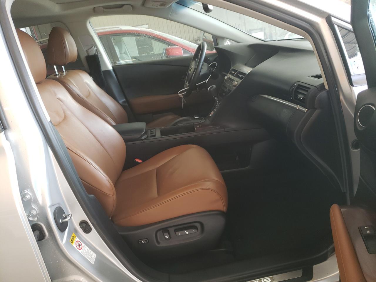 Photo 5 from auction – 2015 LEXUS RX 450H with VIN 2T2BC1BA2FC006680