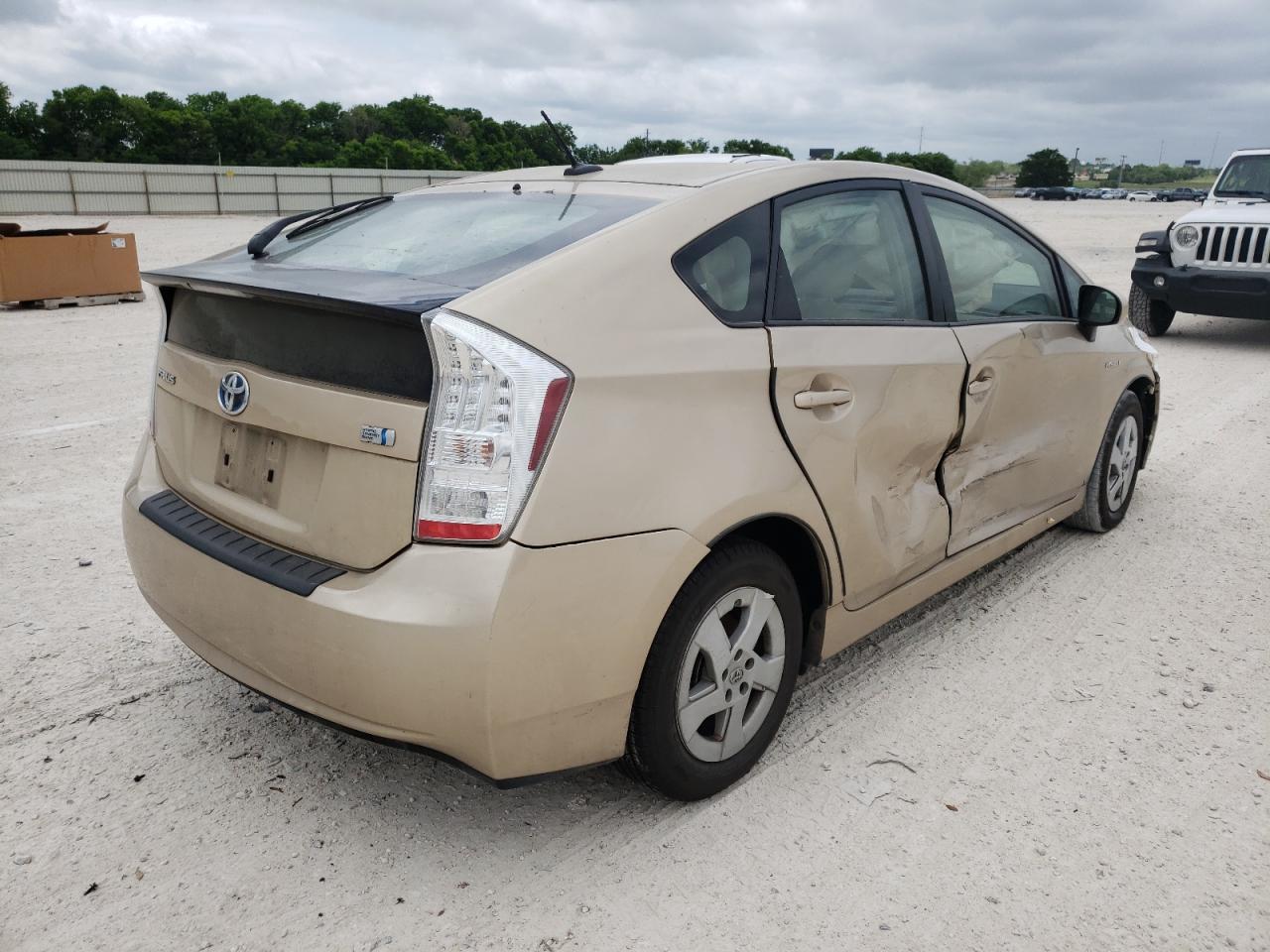 Photo 4 from auction – 2010 TOYOTA PRIUS with VIN JTDKN3DU2A0061697