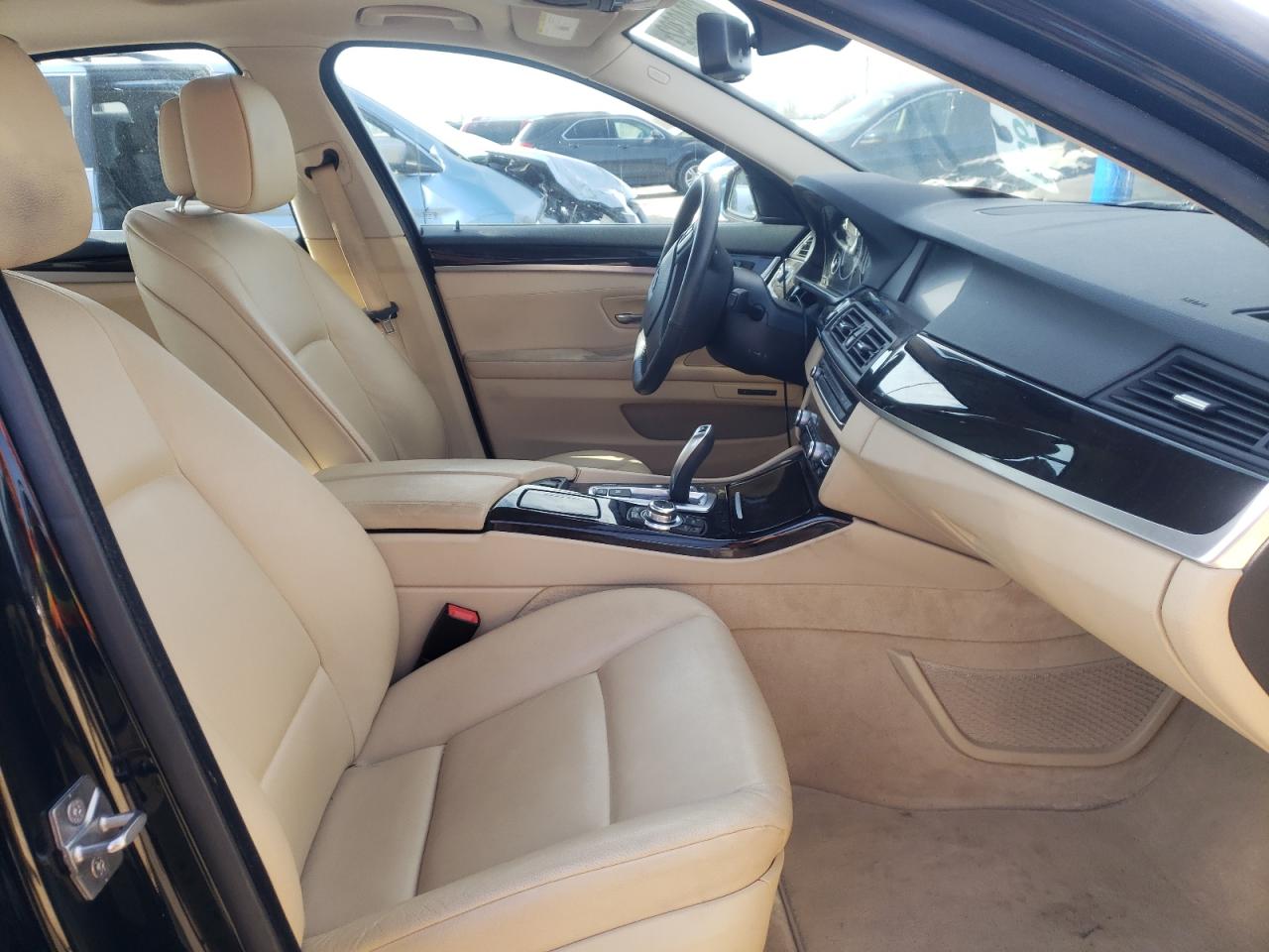 Photo 5 from auction – 2012 BMW 528 I with VIN WBAXG5C55CDW85413