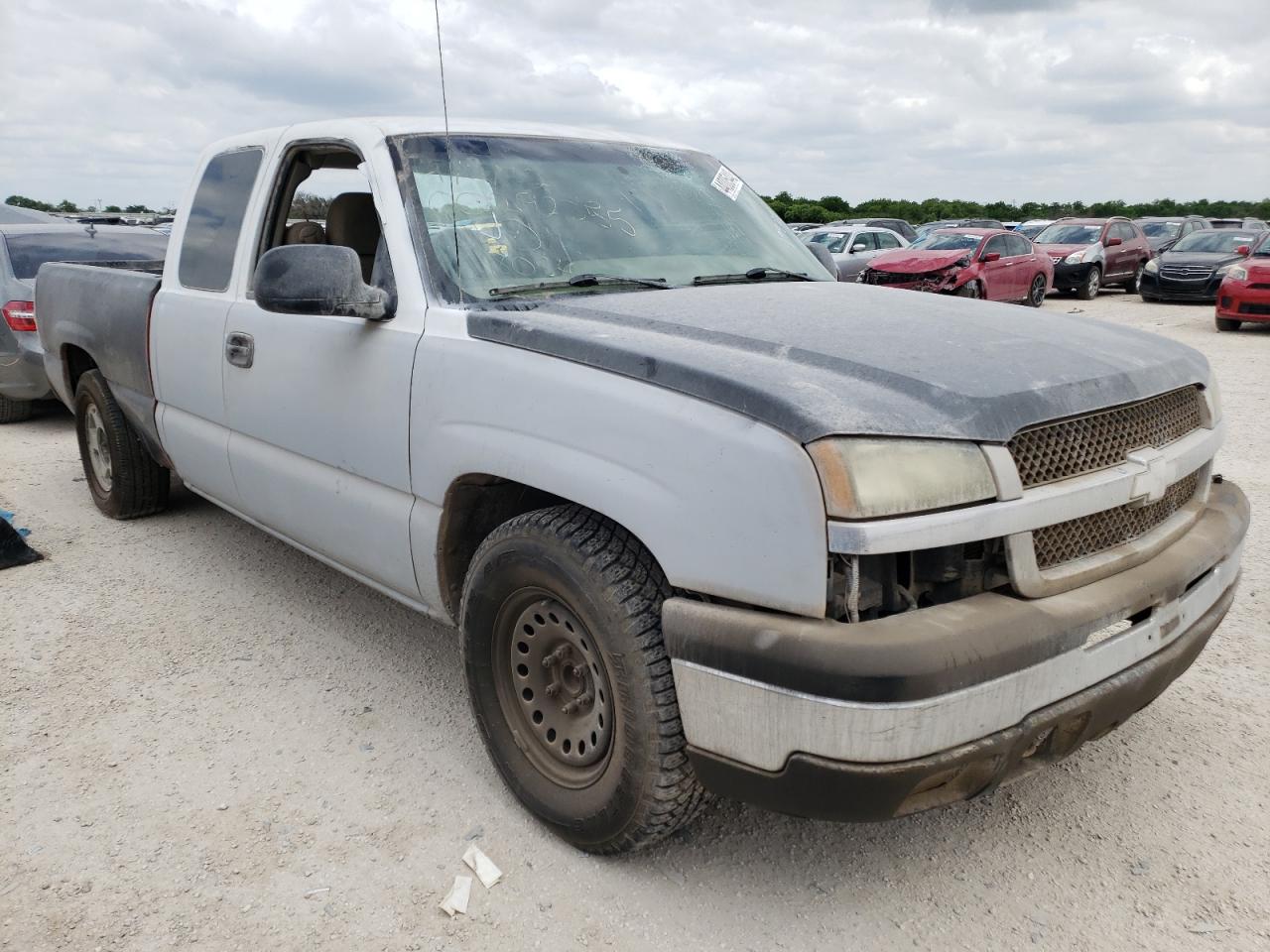 CHEVROLET SILVERADO 2004 with VIN 2GCEC19V841218084 - Photo from auction