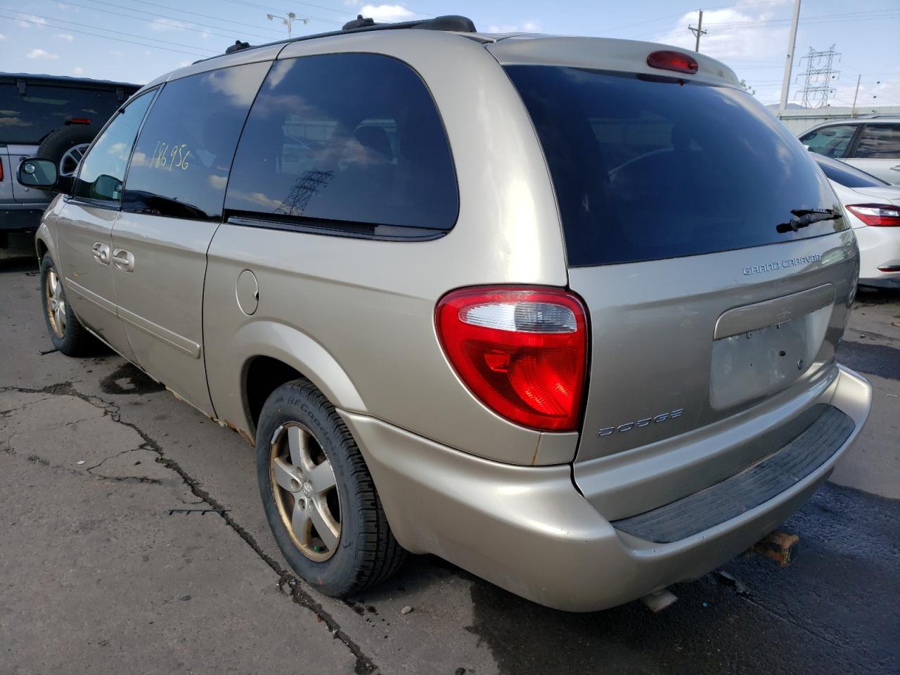 Photo 3 from auction – 2005 DODGE GRAND CARA with VIN 2D4GP44L85R164862