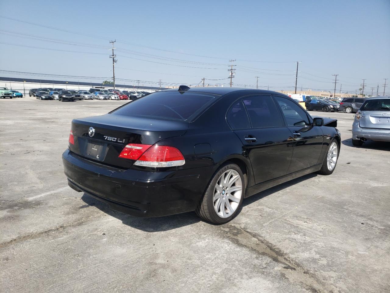 Photo 4 from auction – 2007 BMW 750 with VIN WBAHN83527DT73115