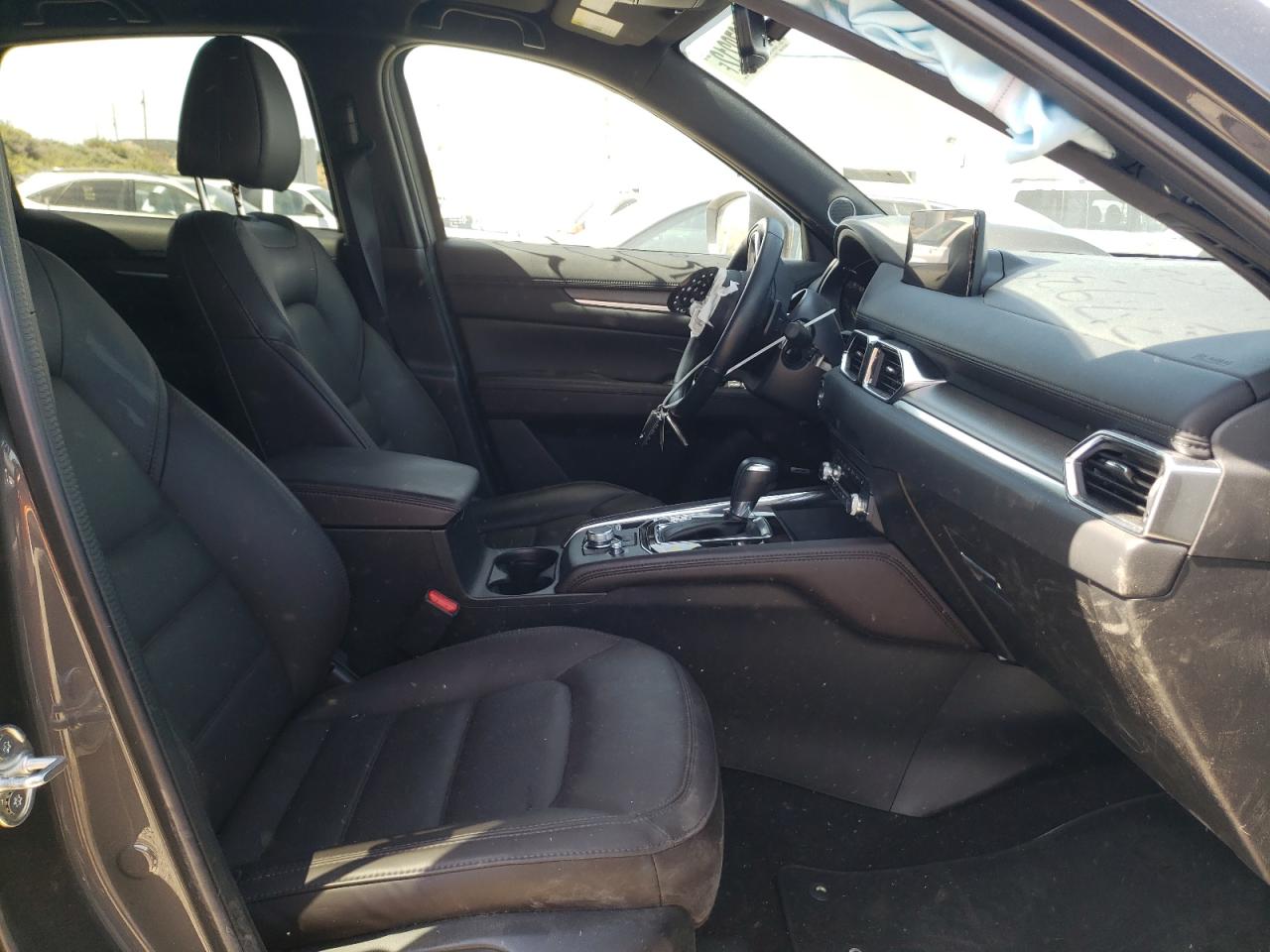 Photo 5 from auction – 2021 MAZDA CX-5 SIGNA with VIN JM3KFBEY7M0335965