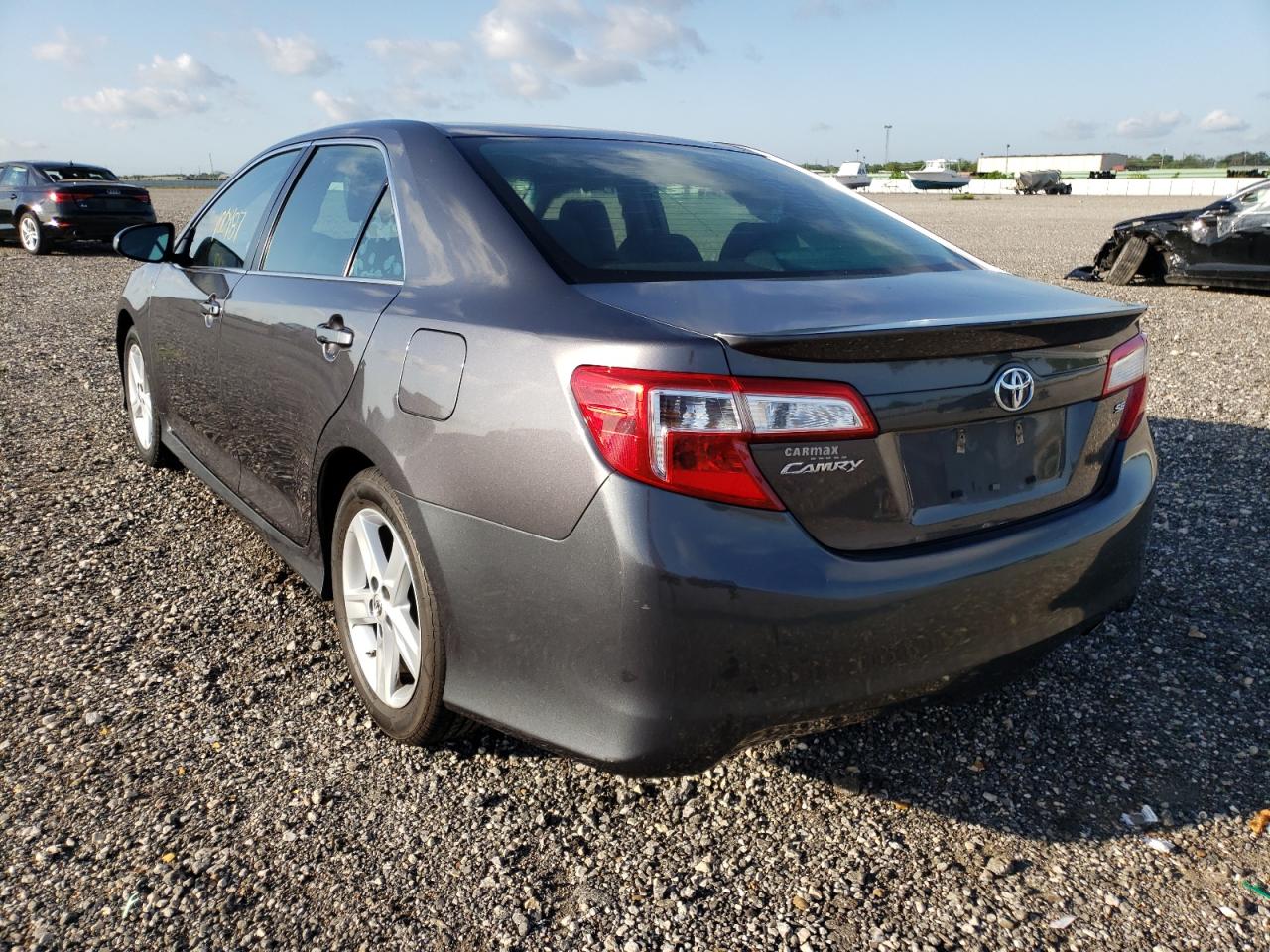 Photo 3 from auction – 2014 TOYOTA CAMRY L with VIN 4T1BF1FK2EU765048