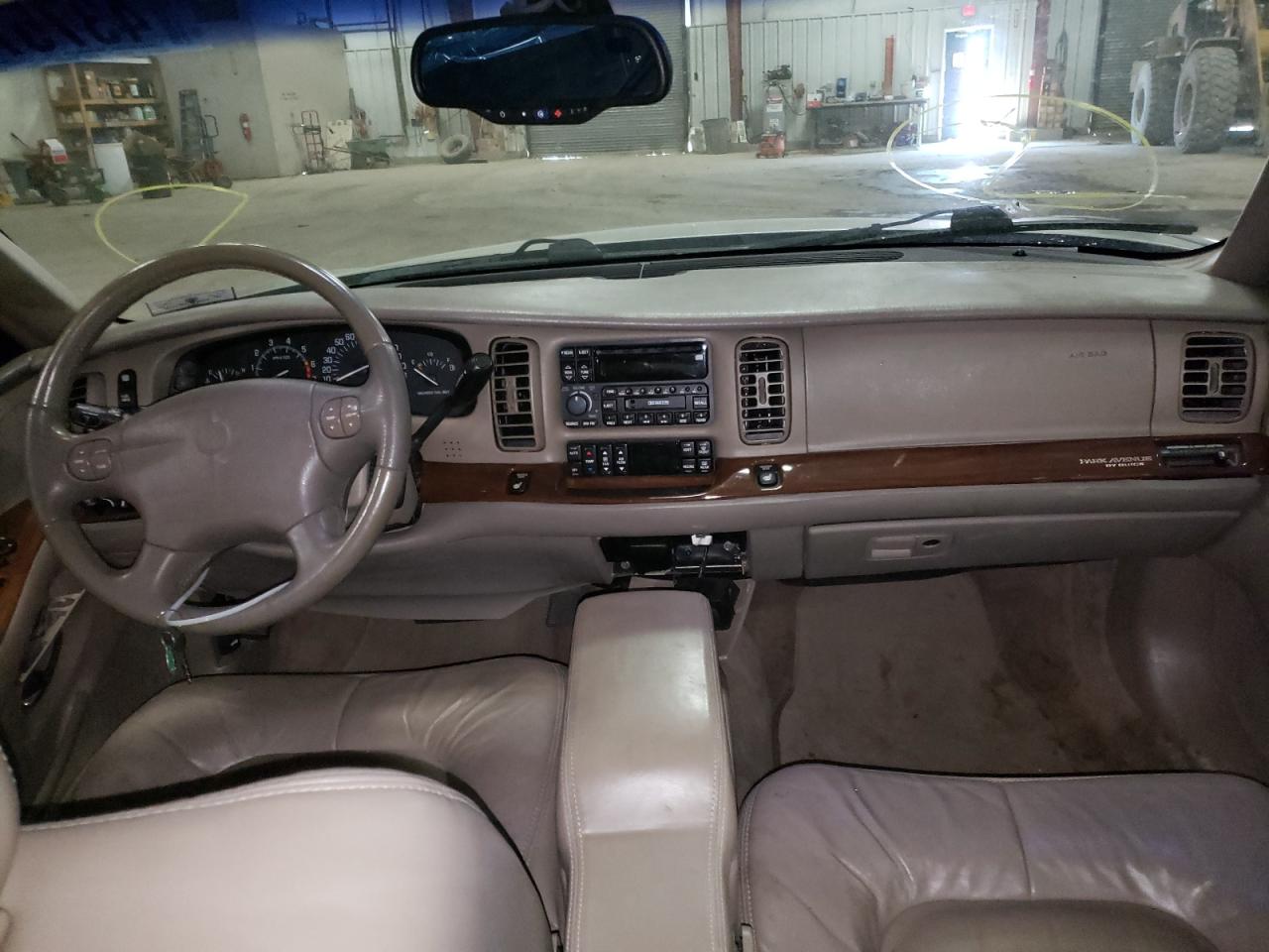 Photo 9 from auction – 2002 BUICK PARK AVENU with VIN 1G4CW54K724153003