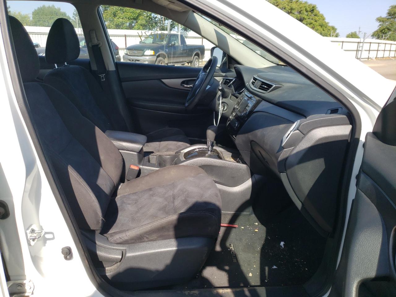 Photo 5 from auction – 2015 NISSAN ROGUE S with VIN KNMAT2MT4FP584186