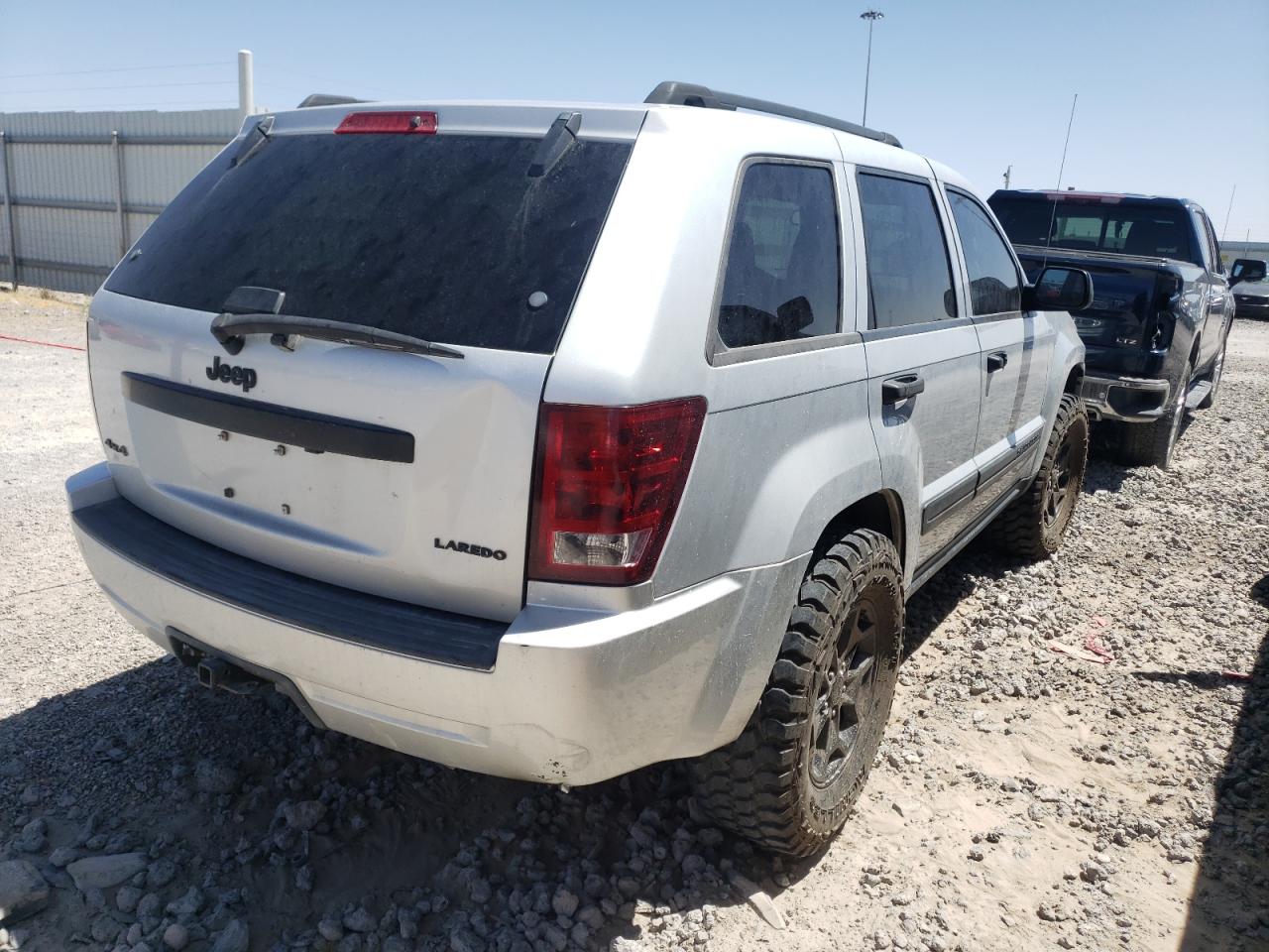 Photo 4 from auction – 2005 JEEP GRAND CHER with VIN 1J4GR48K25C513946
