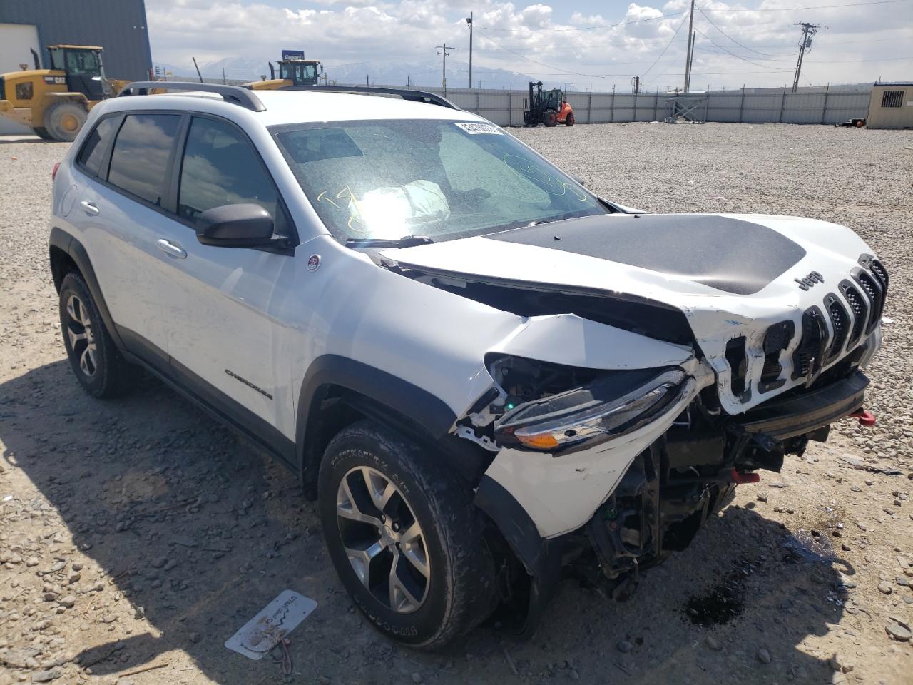 Photo 1 from auction – 2015 JEEP CHEROKEE T with VIN 1C4PJMBS6FW609875