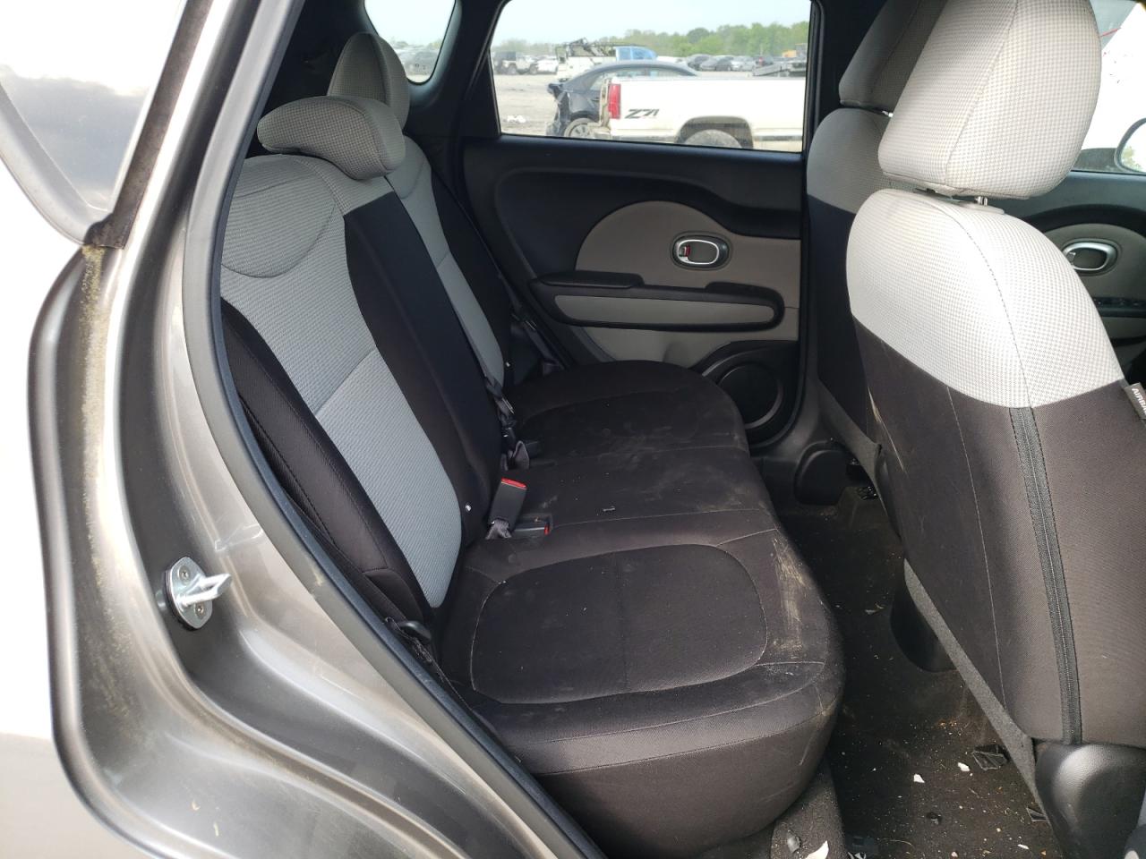 Photo 6 from auction – 2016 KIA SOUL with VIN KNDJN2A21G7362180