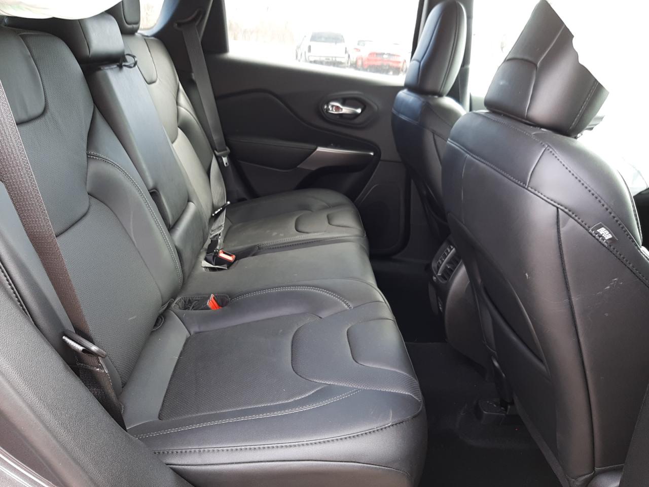 Photo 6 from auction – 2021 JEEP CHEROKEE L with VIN 1C4PJMMX3MD245657
