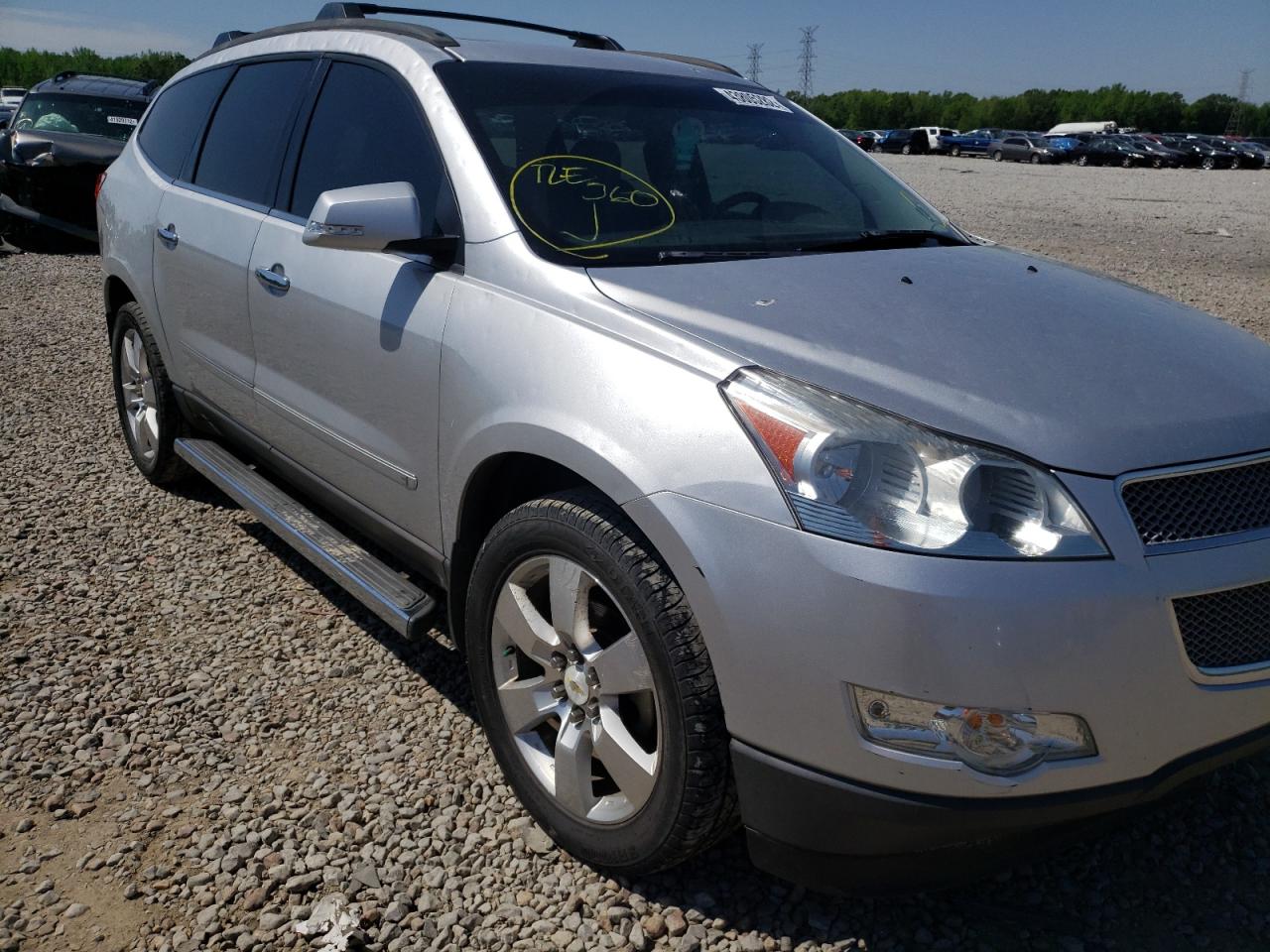 Photo 9 from auction – 2010 CHEVROLET TRAVERSE L with VIN 1GNLRHED8AS155809