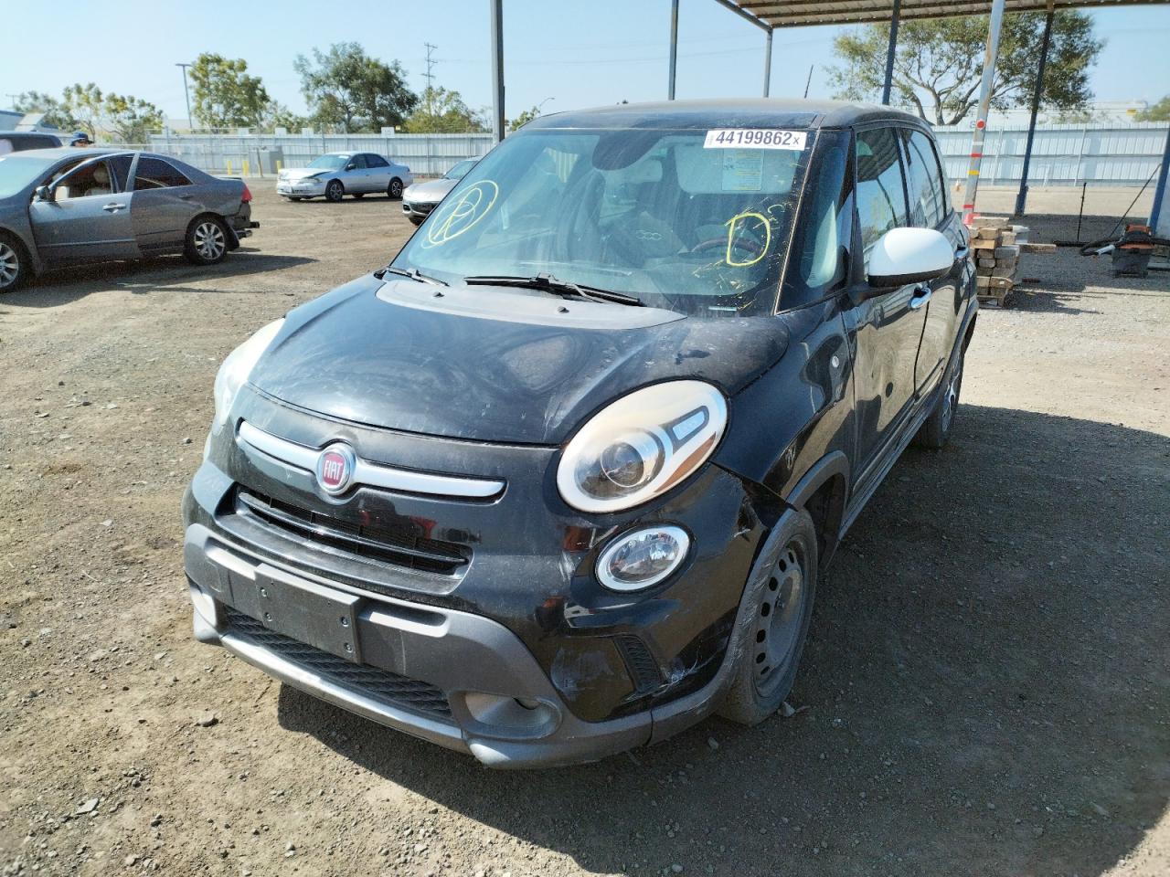 Photo 2 from auction – 2014 FIAT 500L TREKK with VIN ZFBCFADH7EZ006756