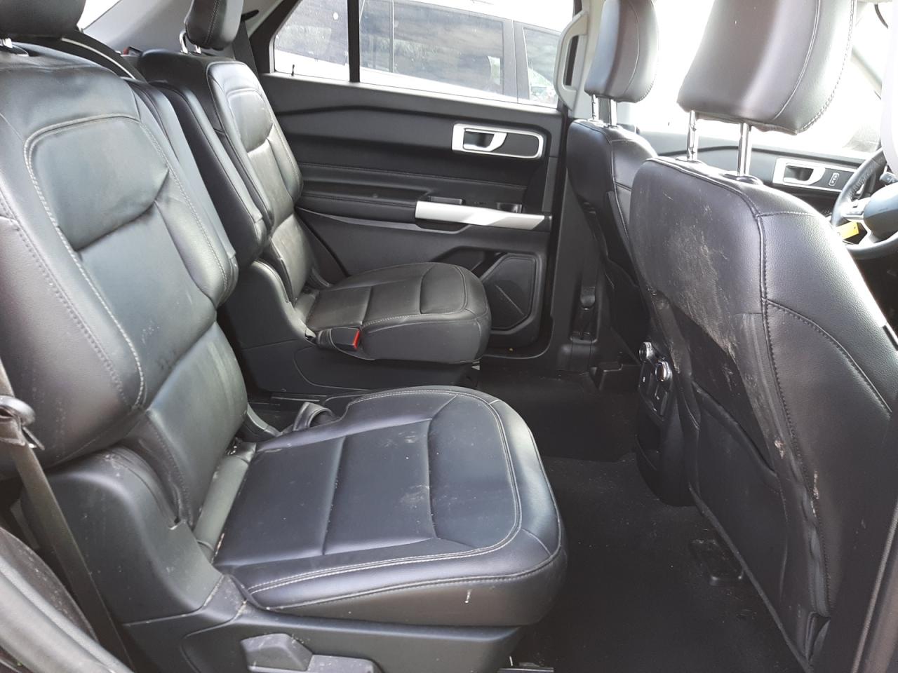 Photo 6 from auction – 2021 FORD EXPLORER X with VIN 1FMSK8DH1MGA23393