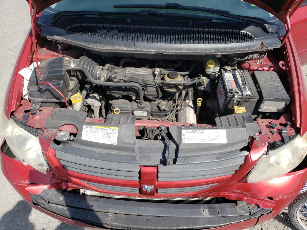 Photo 7 from auction – 2005 DODGE GRAND CARA with VIN 2D8GP44L25R230384