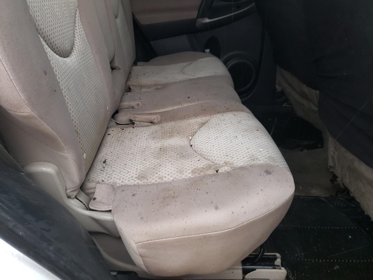 Photo 6 from auction – 2007 TOYOTA RAV4 with VIN JTMZD33V976040024