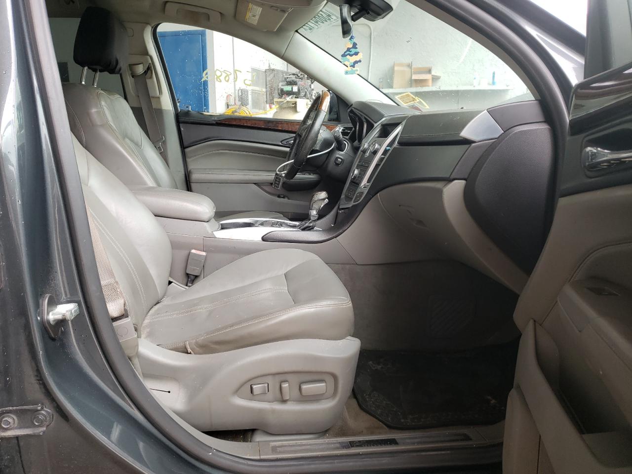 Photo 5 from auction – 2010 CADILLAC SRX PERFOR with VIN 3GYFNEEY4AS650882