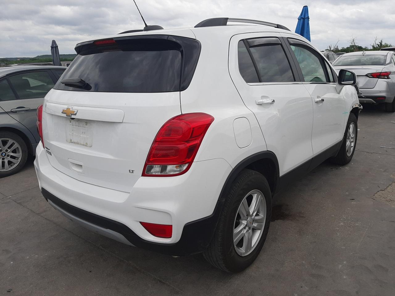 Photo 4 from auction – 2019 CHEVROLET TRAX 1LT with VIN KL7CJLSB0KB935002