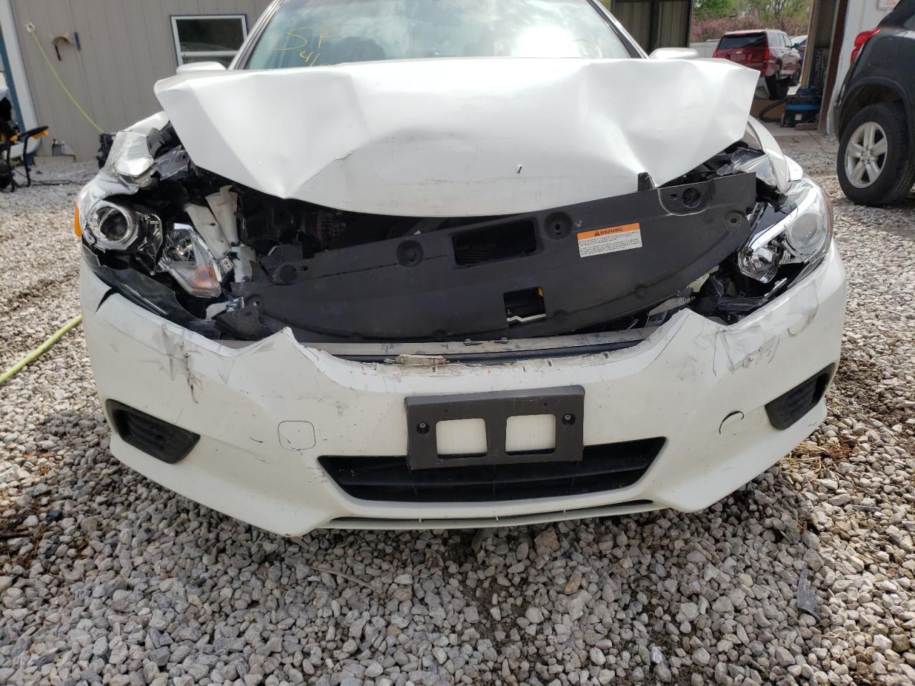 Photo 9 from auction – 2017 NISSAN ALTIMA 2.5 with VIN 1N4AL3AP4HC191317
