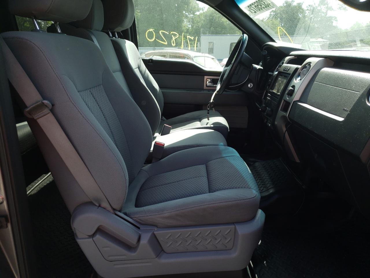 Photo 5 from auction – 2011 FORD F150 SUPER with VIN 1FTFW1EF6BFD06275