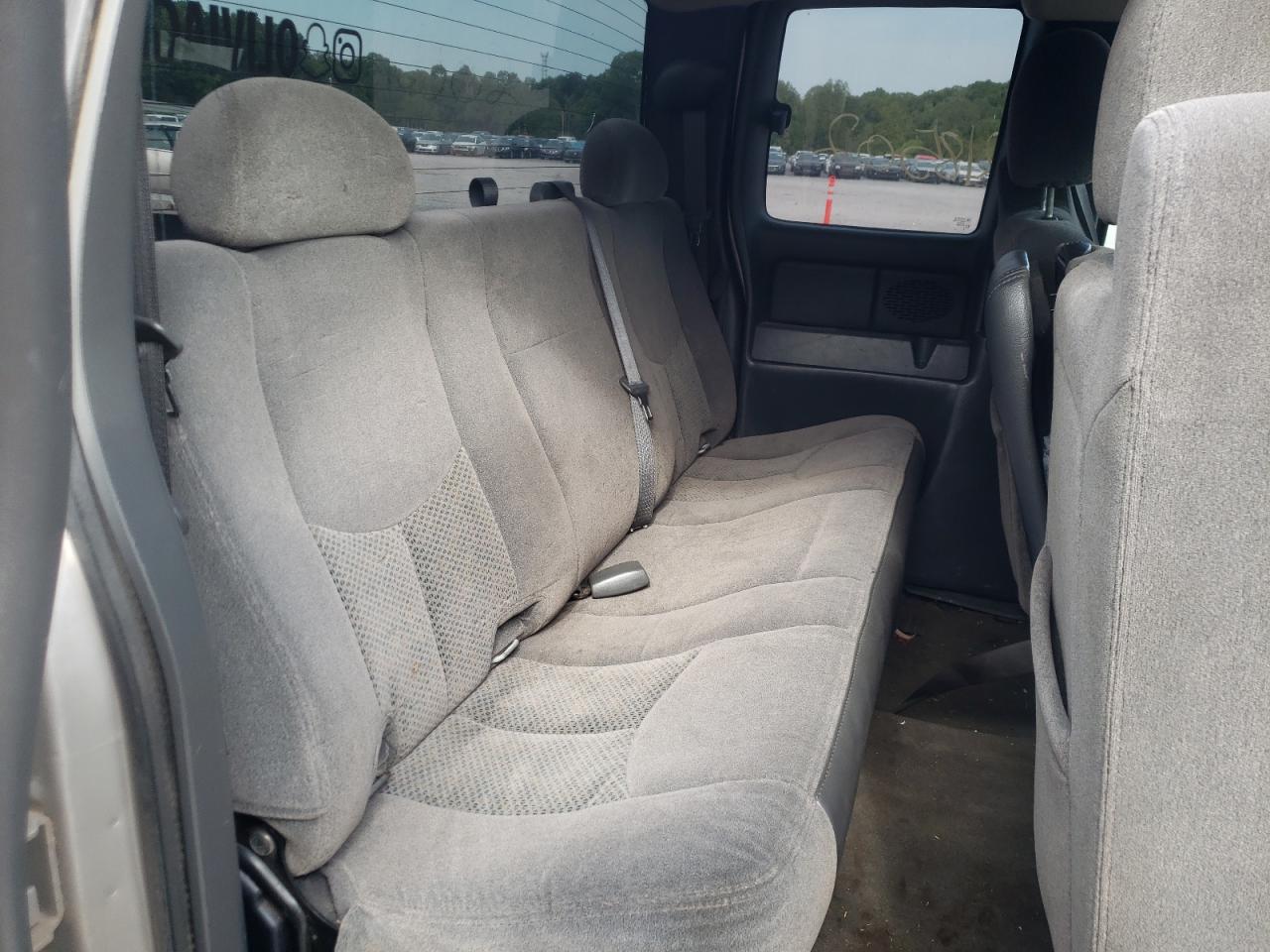 Photo 6 from auction – 2006 CHEVROLET SILVERADO with VIN 1GCEK19B86Z113757