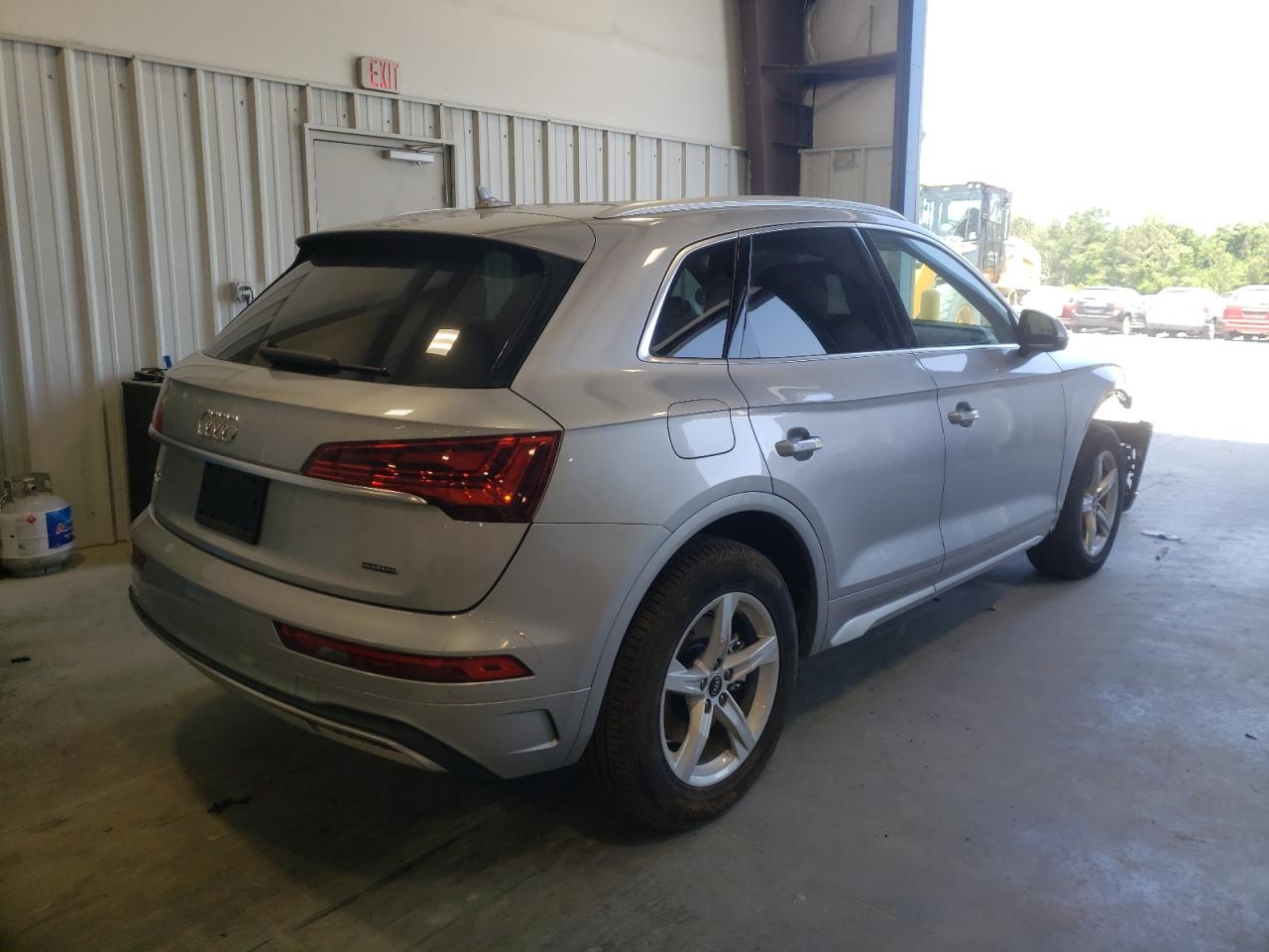 Photo 4 from auction – 2021 AUDI Q5 PREMIUM with VIN WA1AAAFY9M2098440