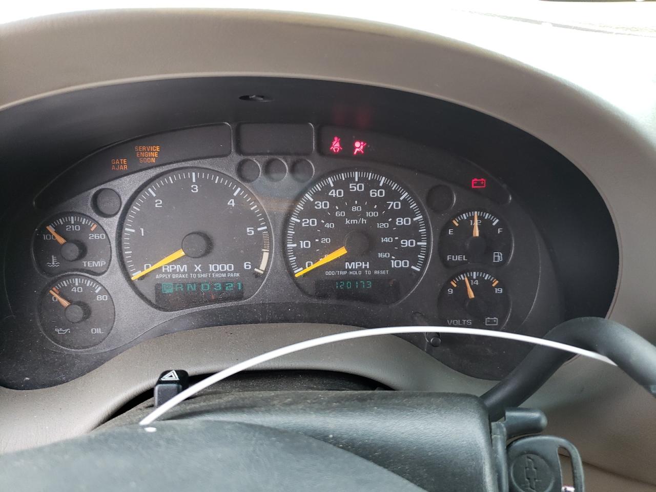 Photo 8 from auction – 2001 CHEVROLET BLAZER with VIN 1GNCS13W412177810
