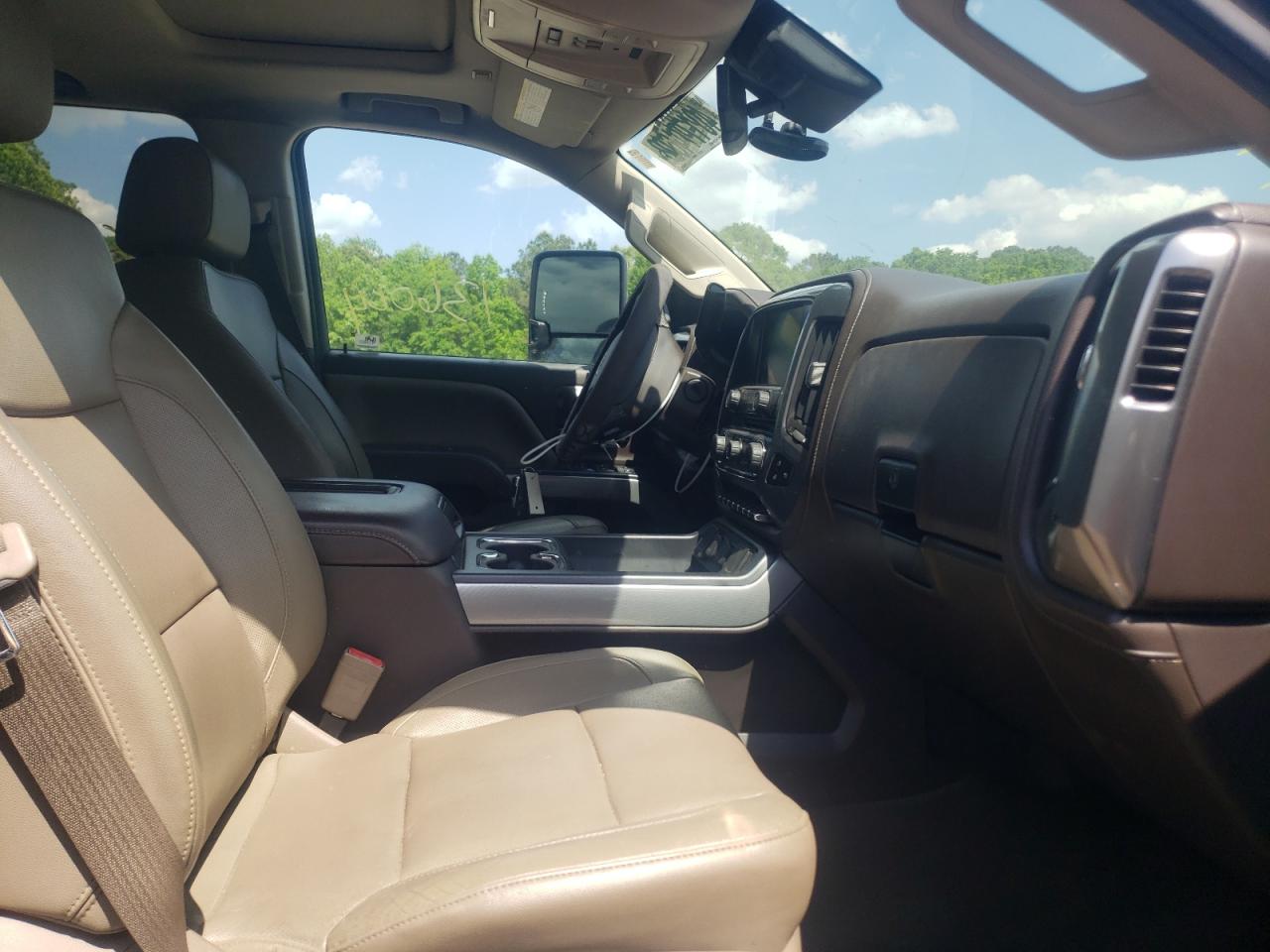Photo 5 from auction – 2016 CHEVROLET SILVERADO with VIN 1GC1KWE87GF185106